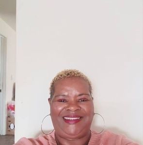 Meet your Posher, Loretta